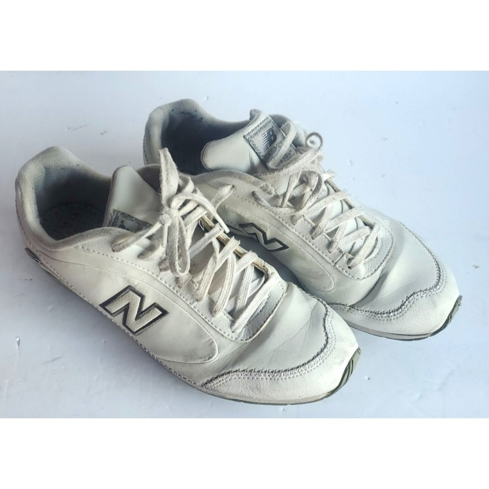 New Balance 450 Women's Size‎ 9 Running Shoes Leather Casual Walking Comfort